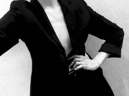 Девушка в пиджаке