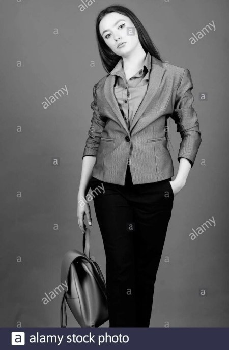 Женщина в пиджаке