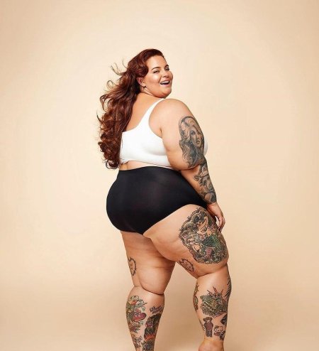 Тесс Холидей