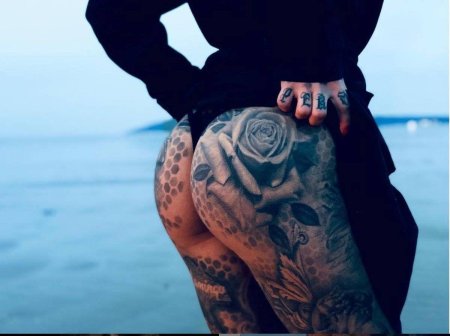 Татуированные девушки