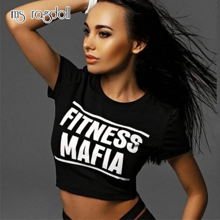 Девушка в майке