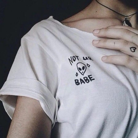 Футболка девушка