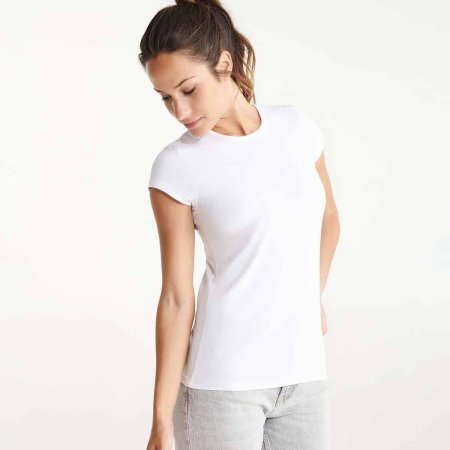 Белая футболка женская