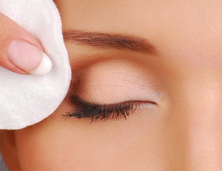 Снятие макияжа