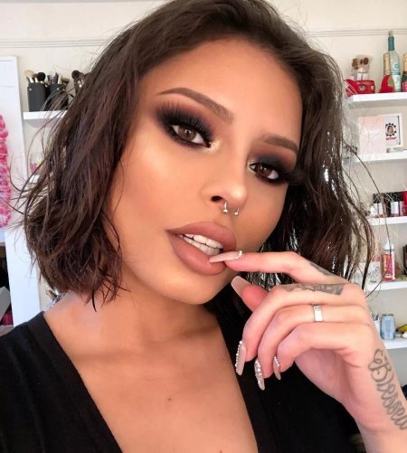 Изабель Бедойя