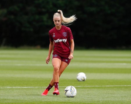 Lehmann футболистка