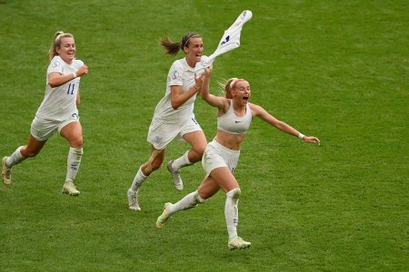 Келли футболистка сборной Англии