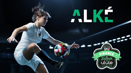 Женщины футболистки