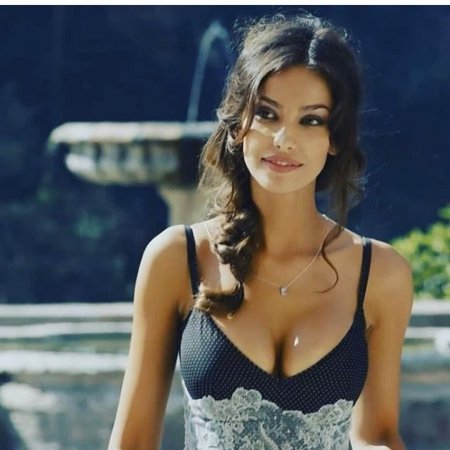 Мадалина Диана Генеа