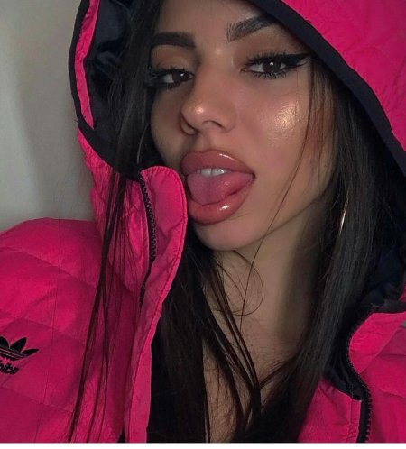 Яна Белоусова мукла