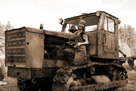 Дарья Гармаш трактористка