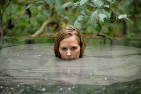 Вера Котельникова фотосессия в болоте