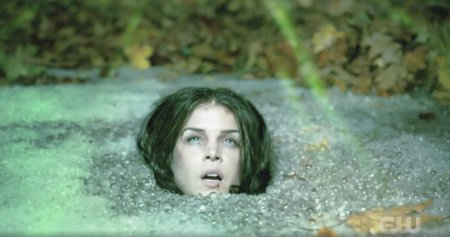 Девочка в болоте Quicksand 2