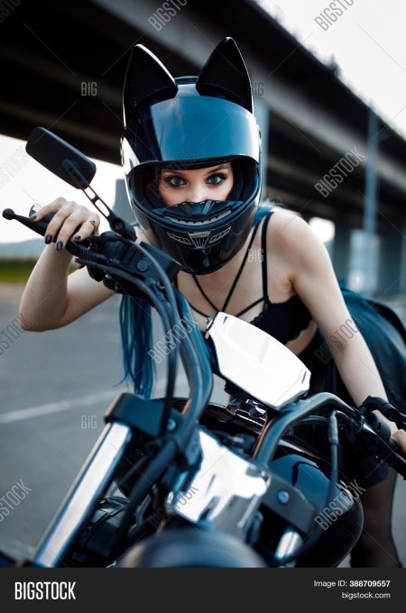 Шлем для мотоцикла с ушками