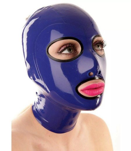 Женская латексная маска