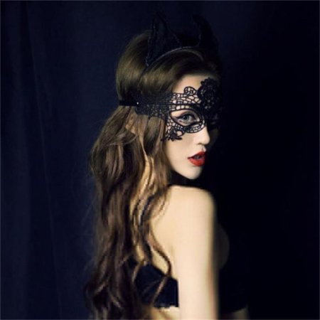 Кружевная маска