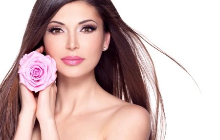 Девушка с красивым макияжем