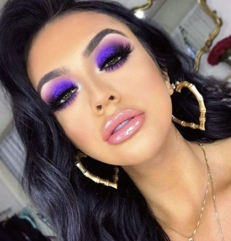 Очень яркий макияж