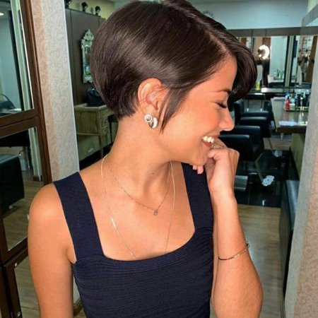 Женская стрижка короткая