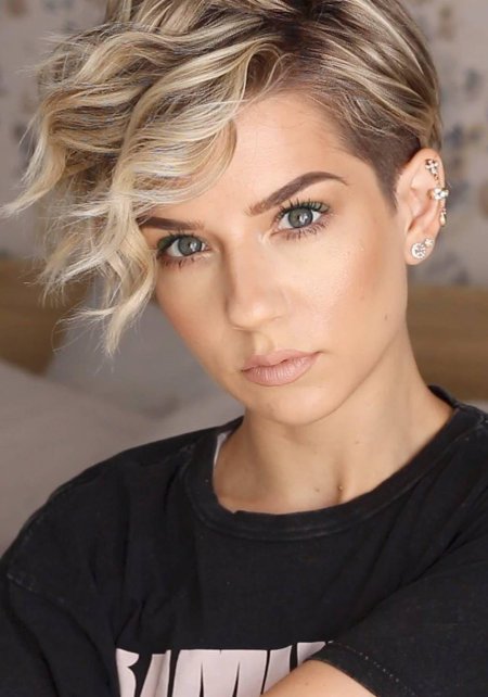 Короткие стрижки для девушек