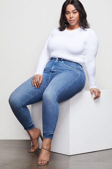 Полная девушка