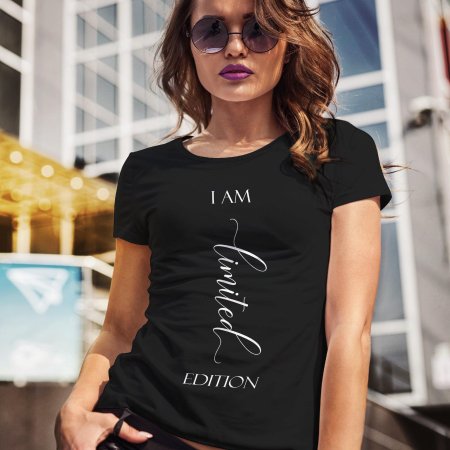 Футболка женская