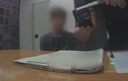 Сотрудники полиции