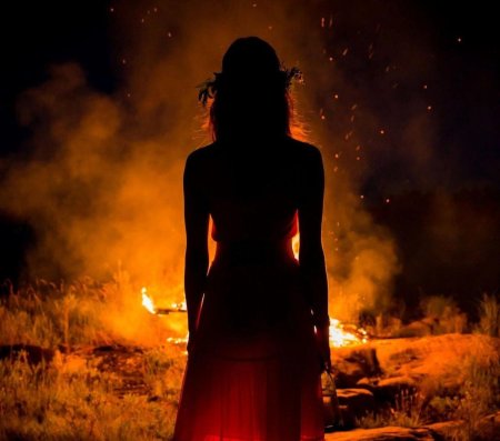 Девушка в огне