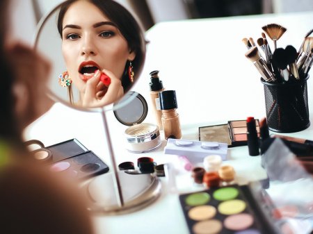 Примерить помаду онлайн