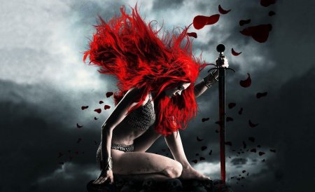 Девушка с красными волосами