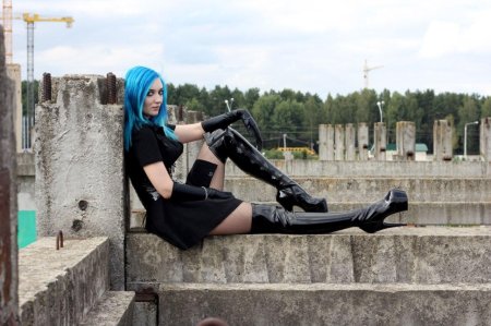 Эшли Пирс неформалка