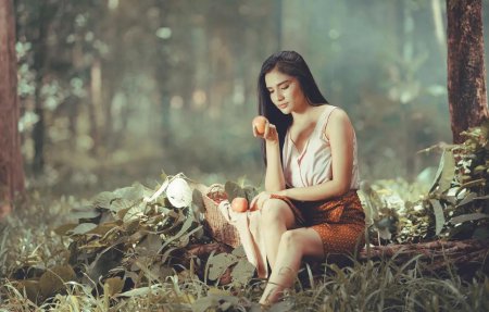 Девушка женщины