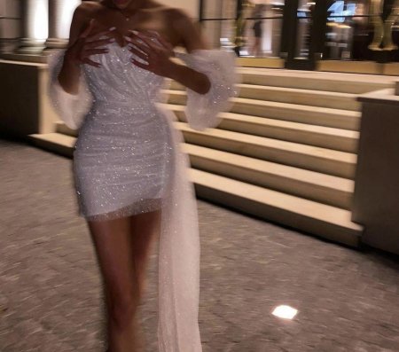 Платье шикарное