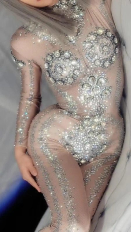 Костюм со стразами