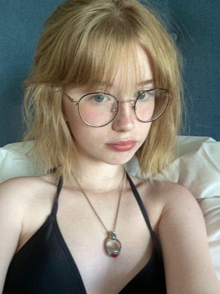 Красива девушка