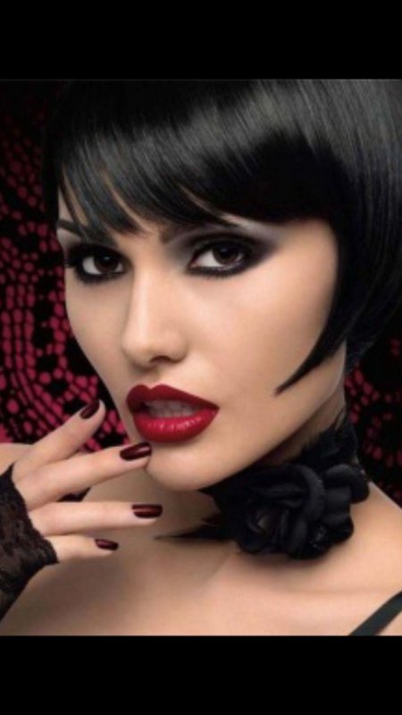 Ева Грин Готический макияж