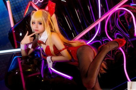 Глупая МОМО косплеер