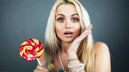 Глупая девушка