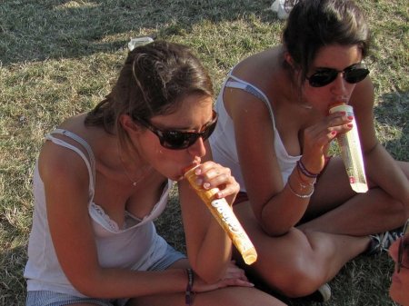 Забавные девушки без комплексов