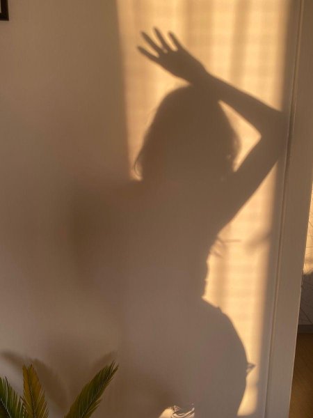 Тень на стене Эстетика