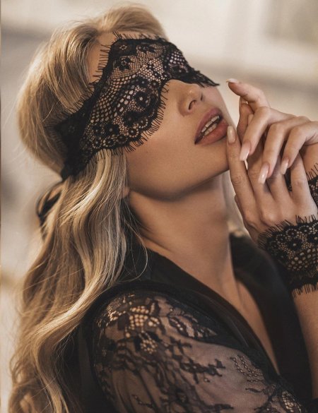 Маска ажурная на глаза