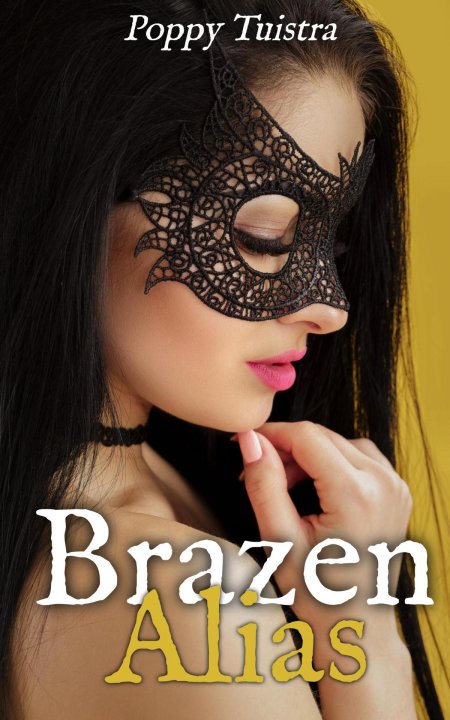 Девушка в маске