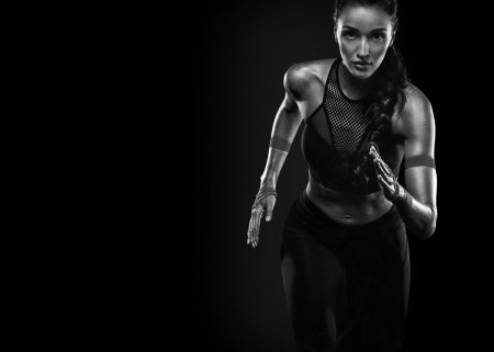 Бег на черном фоне