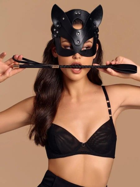 Маска кошки кожаная