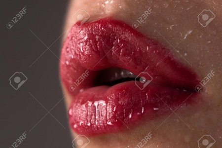 Красивые губки девушек