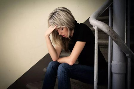 Несчастная девушка