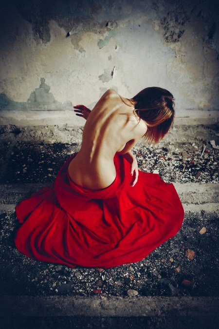 Несчастная девушка