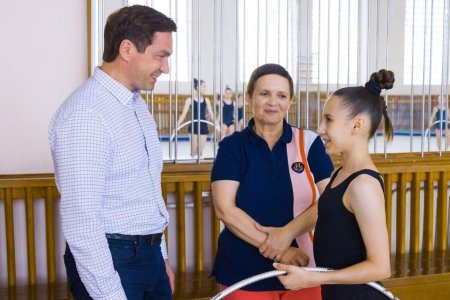 Тренер по художественной гимнастике