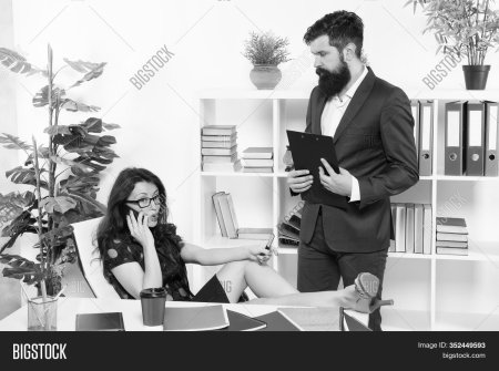 Бизнесмен и секретарша