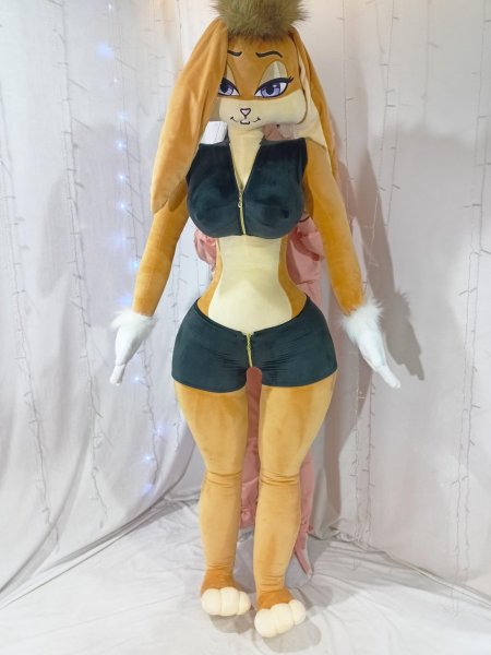 Лола банни ростовая кукла